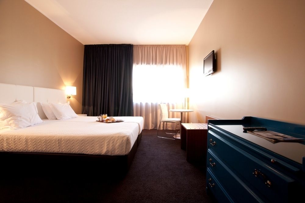 Stay Hotel Porto Centro Antas Екстер'єр фото